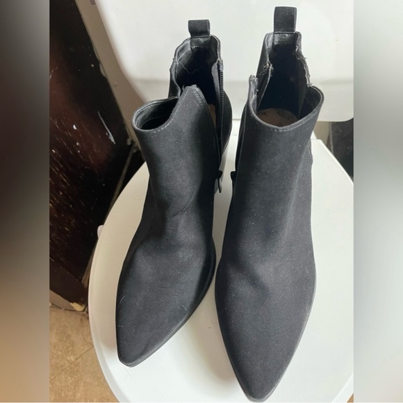 Torrid Black Chelsea Cowboy Boots - Picture 1 of 5